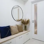 Leo Cozy Flat Big Balcony Διαμέρισμα *