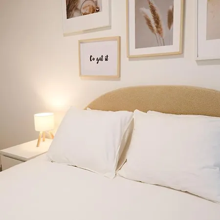 Leo Cozy Flat Big Balcony Apartment Prag