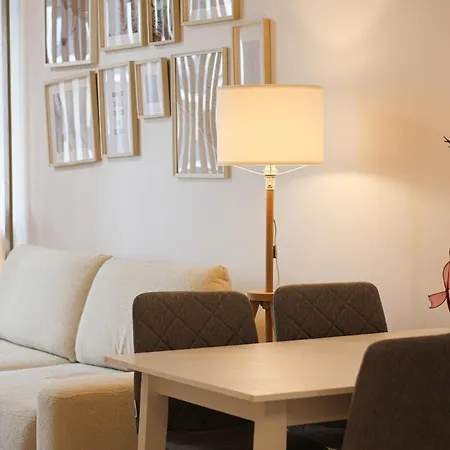 Leo Cozy Flat Big Balcony Appartement